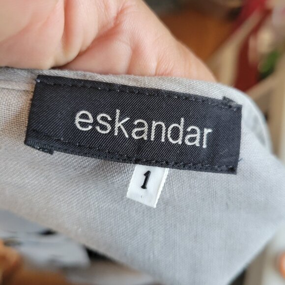 Eskandar European Designer Grey Sand Tone Linen Top OS - Picture 2 of 7